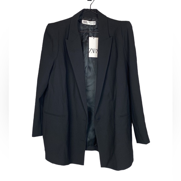 Zara Jackets & Blazers - Zara shoulder pad blazer